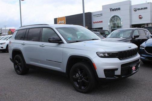 2022 Jeep Grand Cherokee L Laredo