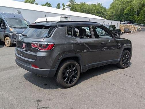 2022 Jeep Compass Altitude