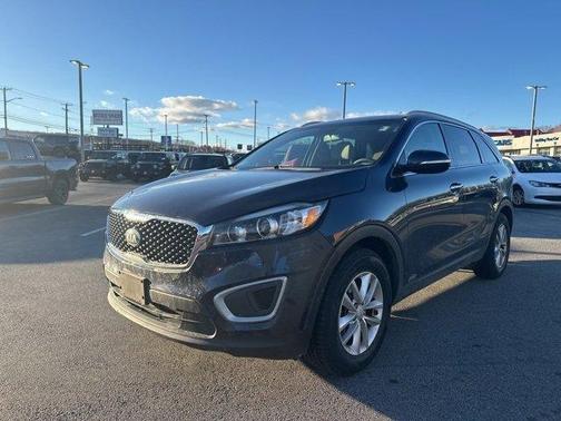 2018 Kia Sorento LX