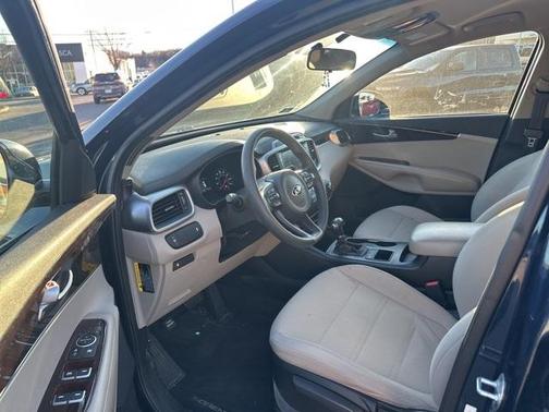 2018 Kia Sorento LX