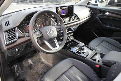 2023 Audi Q5 40 Premium