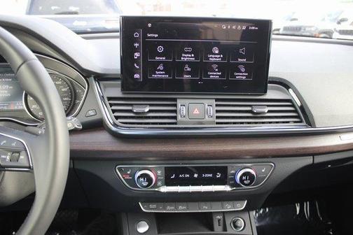 2023 Audi Q5 40 Premium