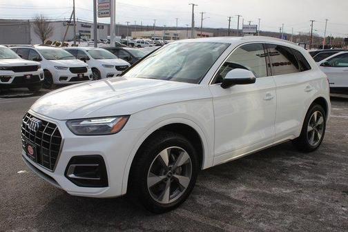 2023 Audi Q5 40 Premium