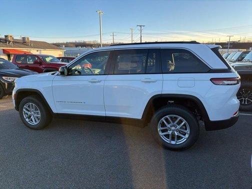 2025 Jeep Grand Cherokee Laredo X
