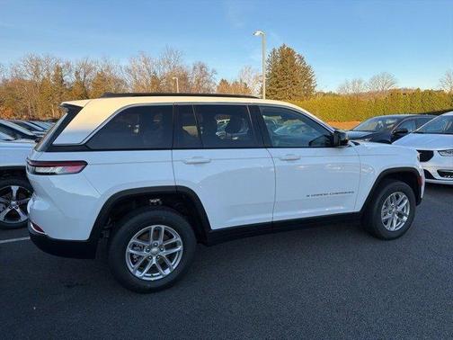 2025 Jeep Grand Cherokee Laredo X