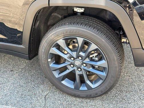 Diamond Black 2026 Jeep Grand Cherokee Limited