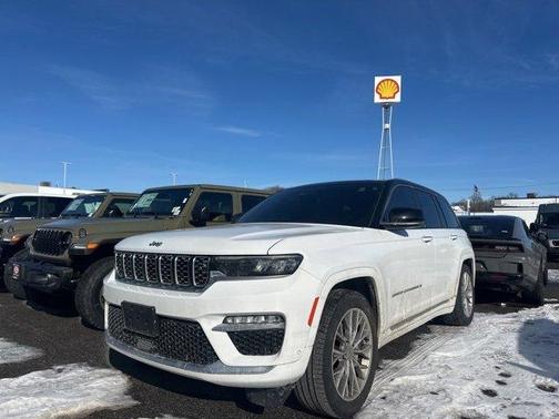 2023 Jeep Grand Cherokee Summit