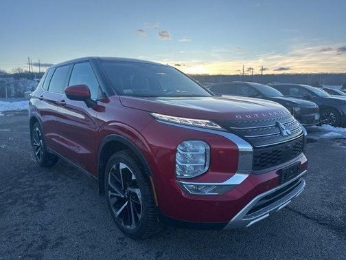 2024 Mitsubishi Outlander SE