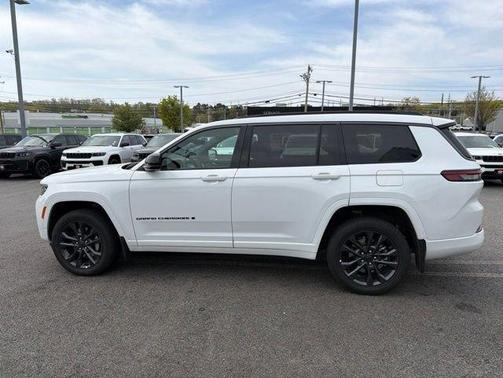 Bright White Clearcoat 2026 Jeep Grand Cherokee L Limited