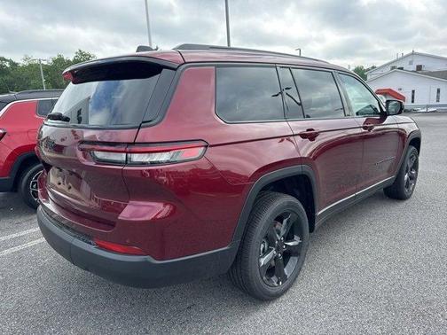 2025 Jeep Grand Cherokee L Laredo