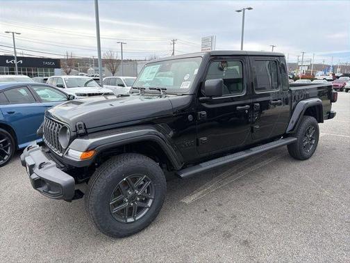 Black Clearcoat 2026 Jeep Gladiator Sport