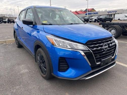 2023 Nissan Kicks S