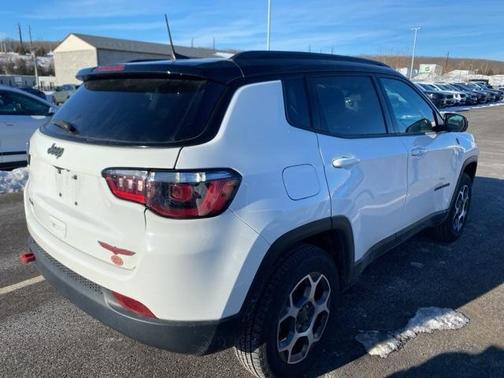 2022 Jeep Compass Trailhawk