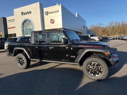Black Clearcoat 2026 Jeep Gladiator Rubicon