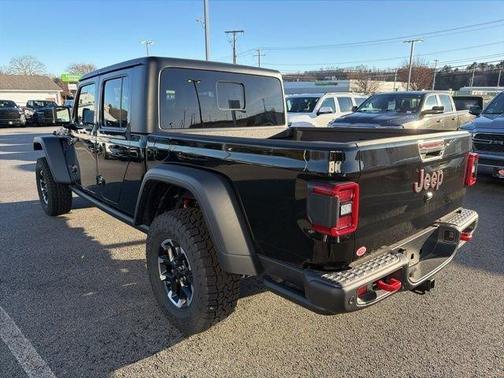 Black Clearcoat 2026 Jeep Gladiator Rubicon