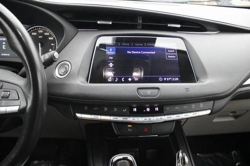 2020 Cadillac XT4 Luxury