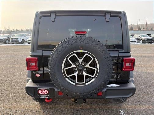 Black Clearcoat 2026 Jeep Wrangler Rubicon