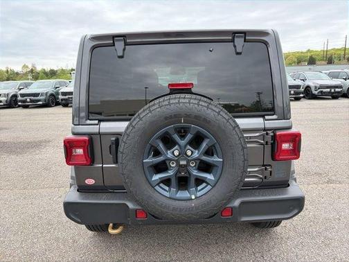 Granite Crystal Clearcoat Metallic 2026 Jeep Wrangler Sport