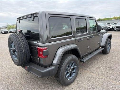 Granite Crystal Clearcoat Metallic 2026 Jeep Wrangler Sport