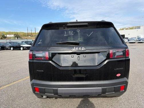 Diamond Black 2026 Jeep Cherokee LAREDO/LIMITED