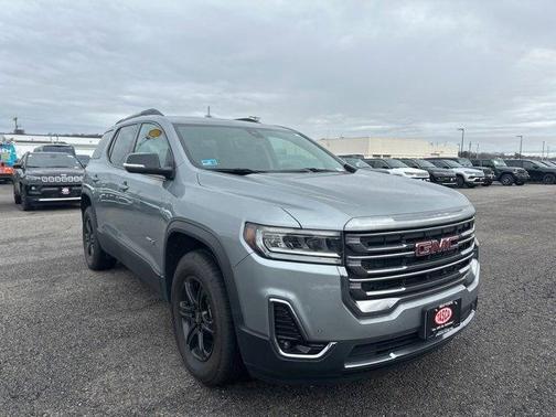 2023 GMC Acadia AT4