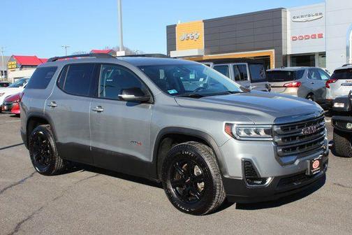 2023 GMC Acadia AT4