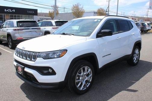 2022 Jeep Compass Latitude Lux