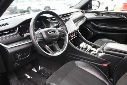 2021 Jeep Grand Cherokee L Laredo