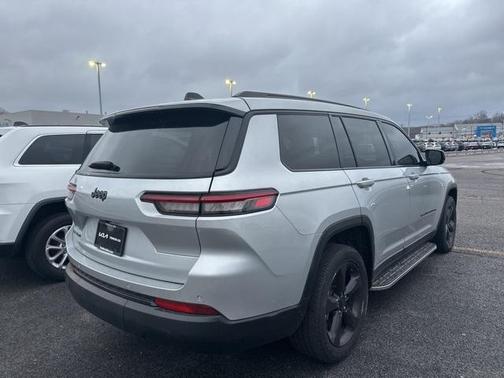 2021 Jeep Grand Cherokee L Laredo