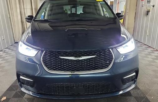 Blue 2024 Chrysler Pacifica Limited