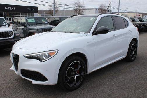 2023 Alfa Romeo Stelvio Veloce