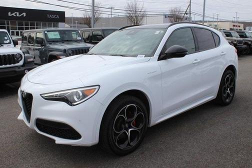 2023 Alfa Romeo Stelvio Veloce