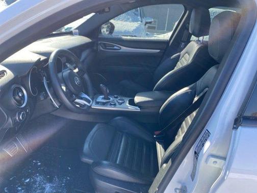 2023 Alfa Romeo Stelvio Veloce