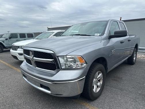 2024 RAM 1500 Classic SLT