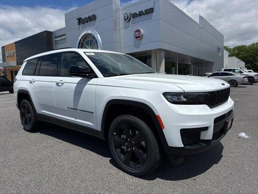 2025 Jeep Grand Cherokee L Laredo