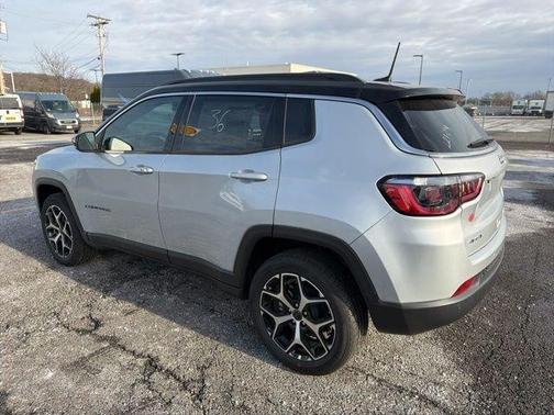 Silver Zynith 2026 Jeep Compass Limited