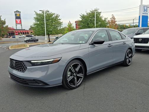 2025 Honda Accord Hybrid 