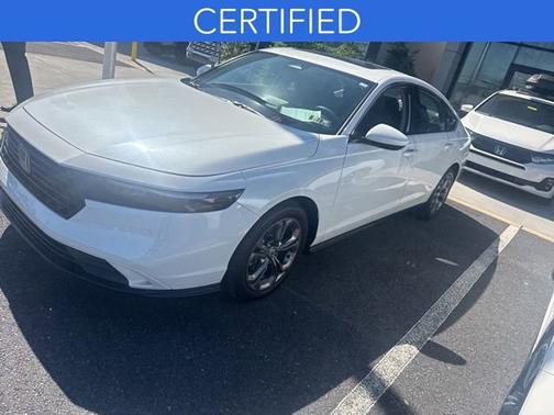 Platinum White Pearl 2024 Honda Accord