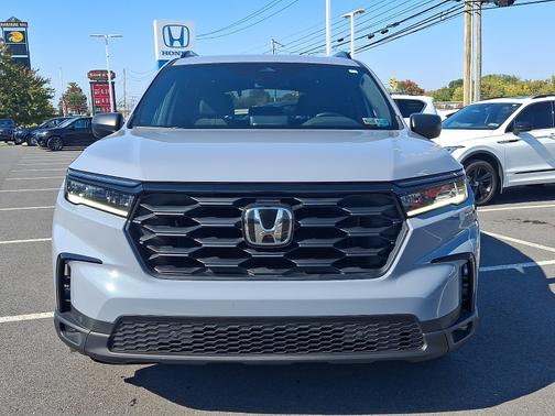 Sonic Gray Pearl 2025 Honda Pilot