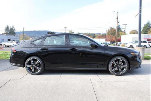 NH-731P/CRYSTAL BL 2026 Honda Accord SE