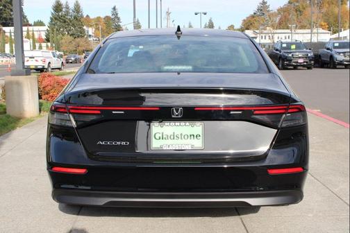 NH-731P/CRYSTAL BL 2026 Honda Accord SE