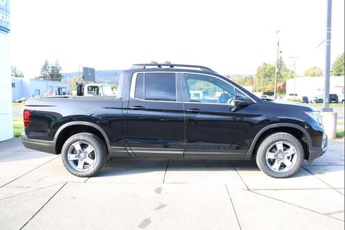 Crystal Black Pearl 2026 Honda Ridgeline RTL