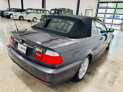 2006 BMW 330 330Ci Convertible 2D