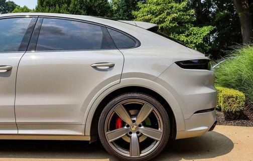 Quartzite Grey Metallic 2022 Porsche Cayenne GTS
