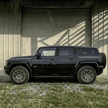 - 2024 GMC HUMMER EV SUV 3X
