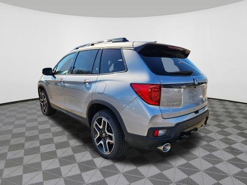 Lunar Silver Metallic 2023 Honda Passport Elite
