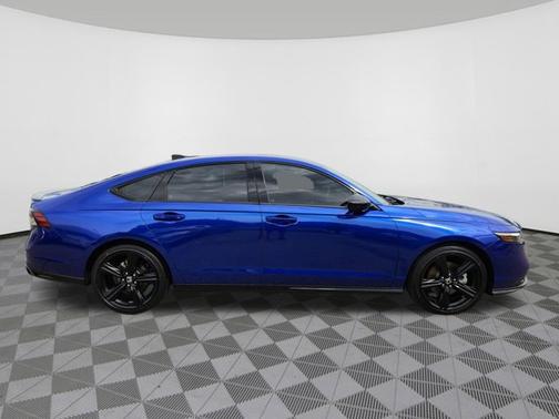 Still Night Pearl 2025 Honda Accord Hybrid Sport-L