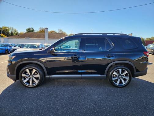 2024 Honda Pilot Touring