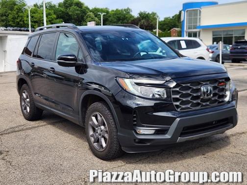 Crystal Black Pearl 2024 Honda Passport TrailSport