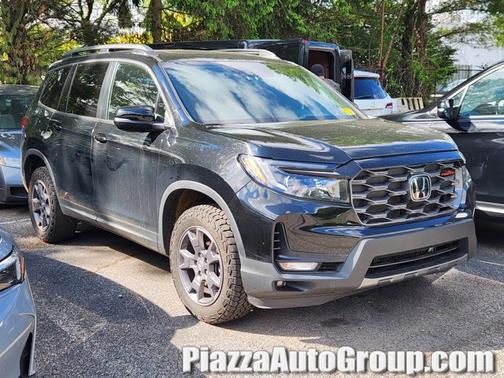 Crystal Black Pearl 2024 Honda Passport TrailSport